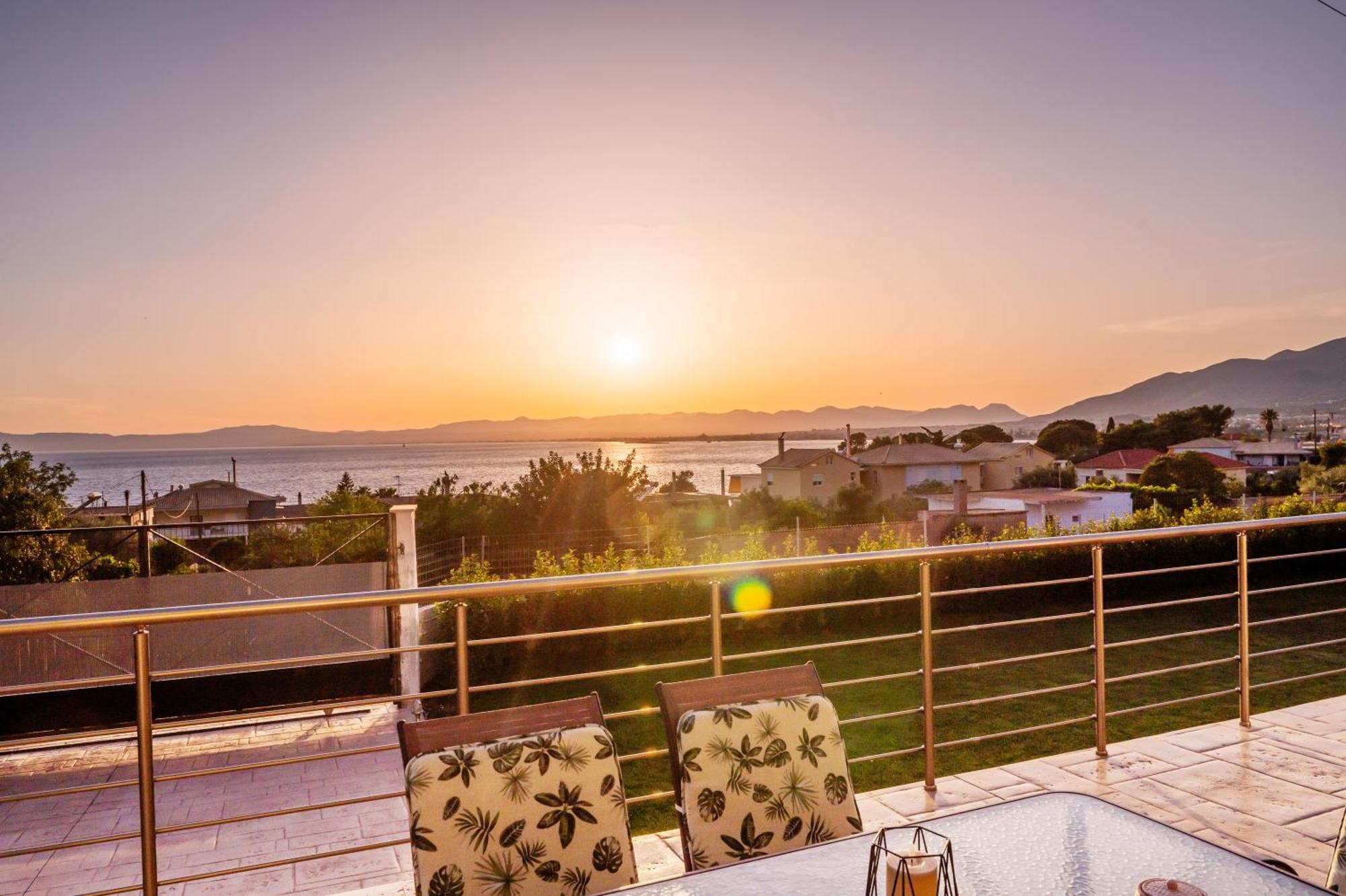 Villa Thea Seaview Luxury Living à Kalamata Extérieur photo