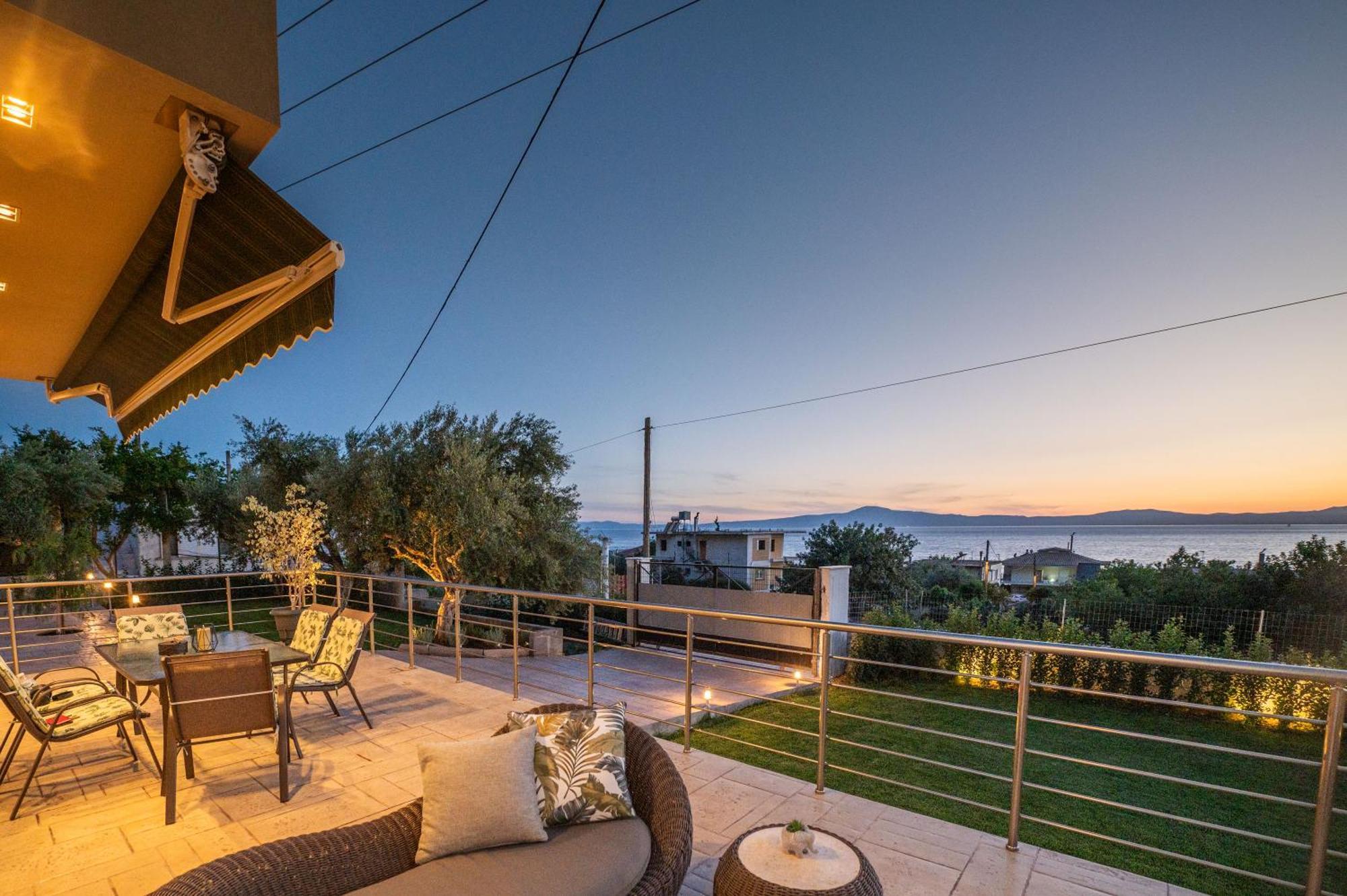 Villa Thea Seaview Luxury Living à Kalamata Extérieur photo