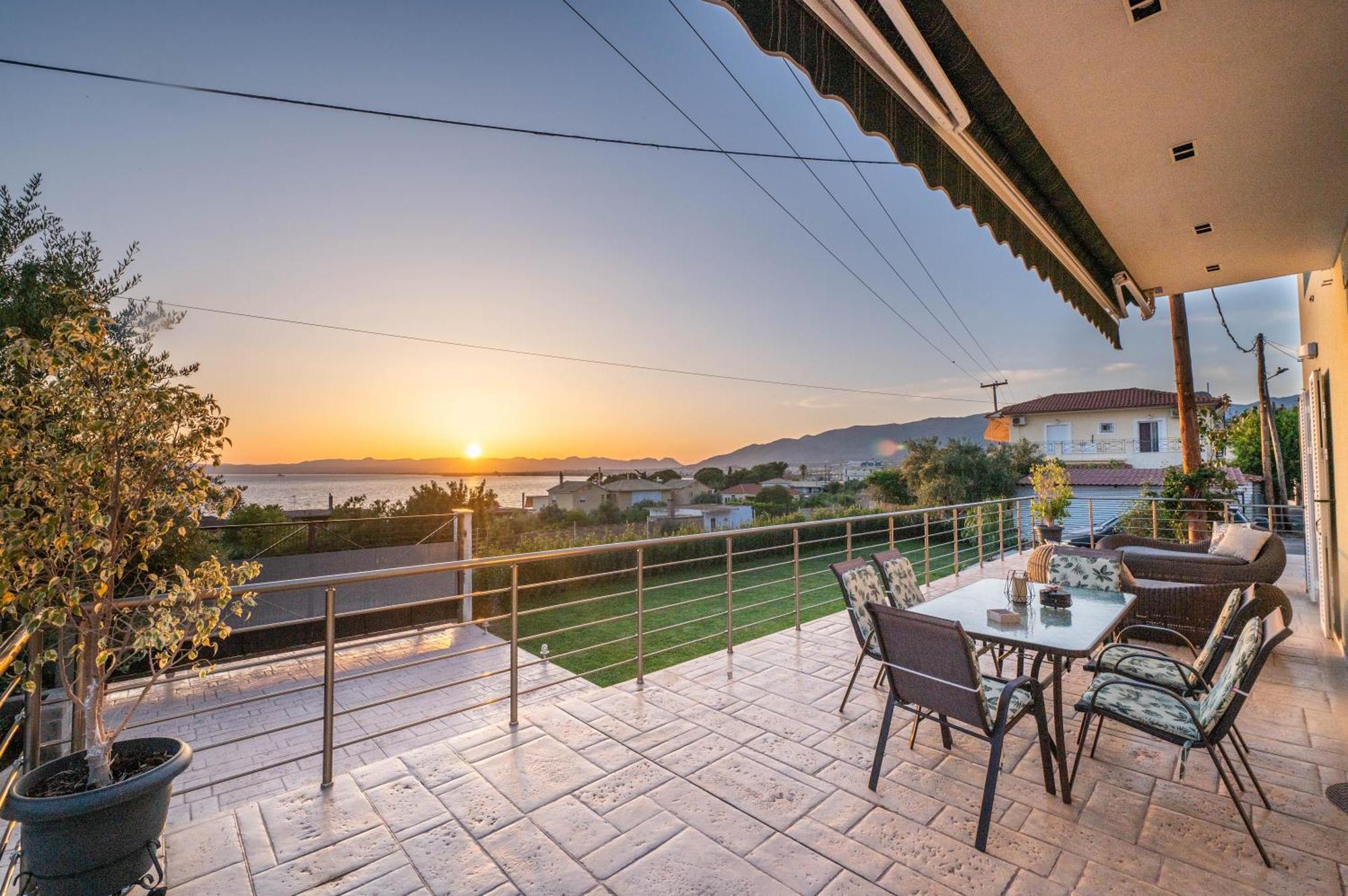 Villa Thea Seaview Luxury Living à Kalamata Extérieur photo
